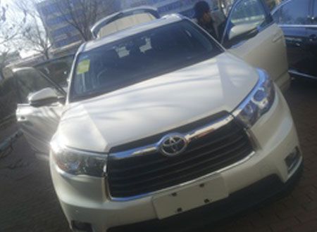 車內(nèi)空氣凈化豐田漢蘭達(dá)施工案例